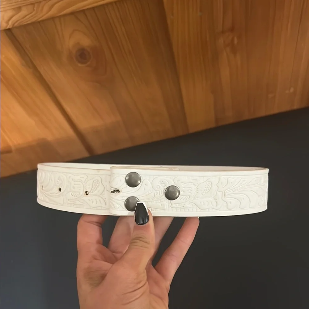 Kids Embossed White Belt